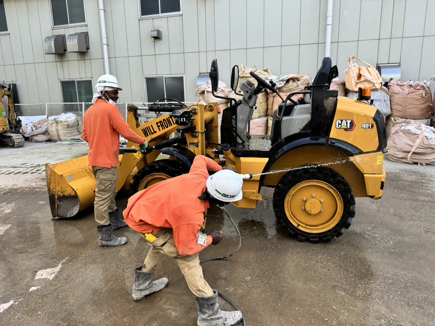 大型商業施設新築工事の建設廃材リサイクル